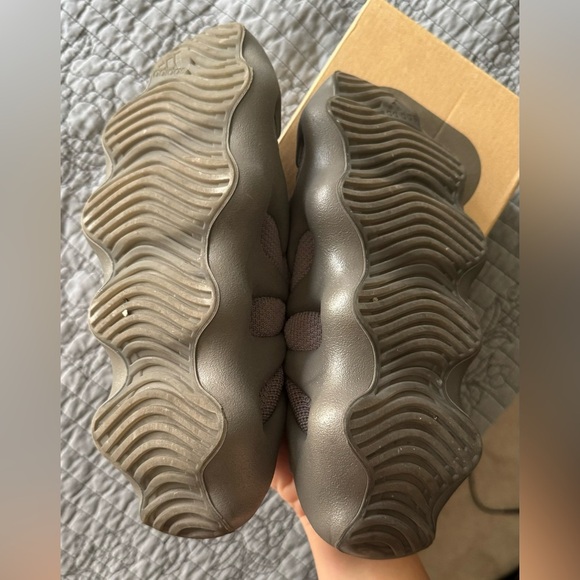 Yeezy 450 Cinder LIKE NEW - Picture 2 of 5